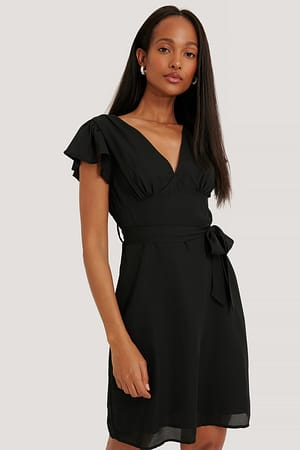 Black NA-KD Robe Volantée Avec Détail Dans Le Dos