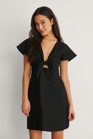 Black Robe chemise nouée sur le devant