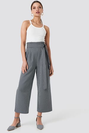 Checked NA-KD Trend Tie Waist Cropped Wide Pants