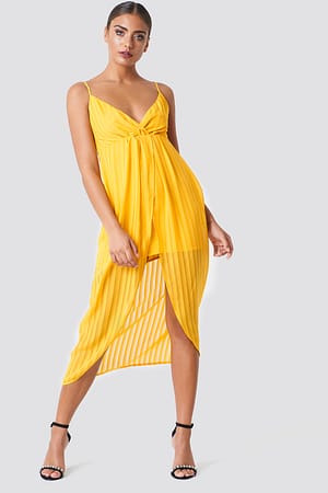 Citrus NA-KD Party Twist Front Strap Dress