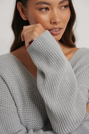 Grey NA-KD Pull Col En V