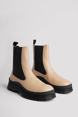 beige/Black Bottes en cuir à semelle ondulée