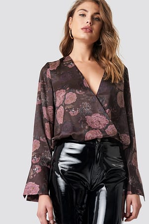 Brown/Pink Flowers NA-KD Wrap Satin Top