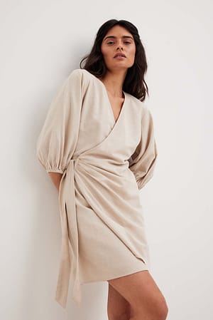 Beige Robe portefeuille courte en lin mélangé