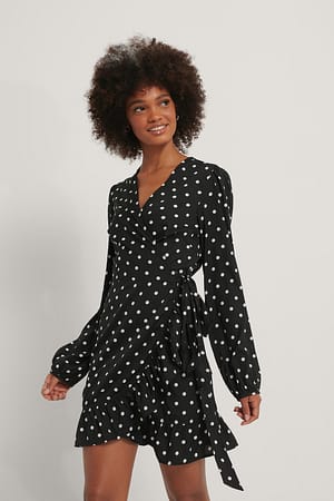 Black Polka Dot NA-KD Boho Robe cache-coeur