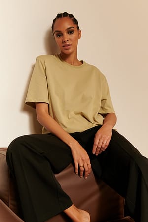 Khaki Tee-shirt à épaules rembourrées biologique