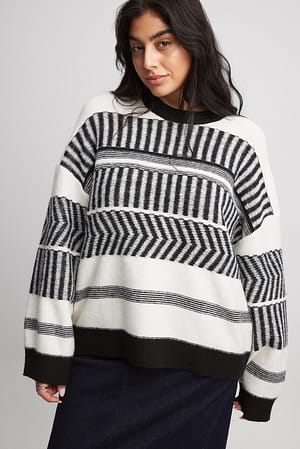 Black/Off White Pull maille oversize