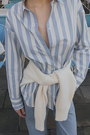 Blue White Stripes Chemise oversize en coton à manches longues