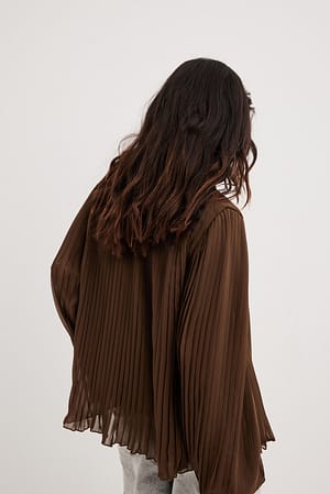 Brown Blouse plissée à encolure ronde