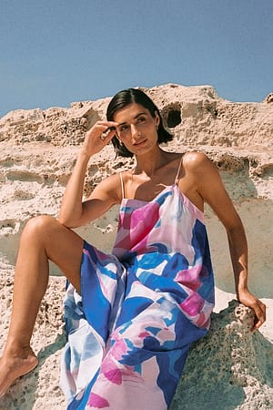 Pink/Blue Robe mi-longue imprimée ample