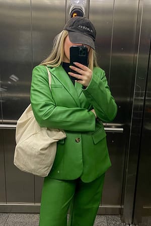 Green Blazer faux cuir avec empiècements