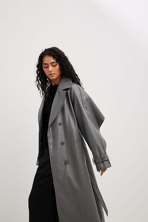 Grey Trench en similicuir