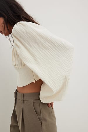 White Blouse froncée à manches bouffantes