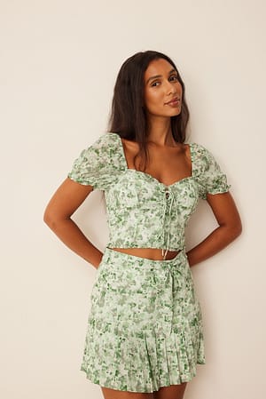 Green Camo Mini jupe à volants recyclée