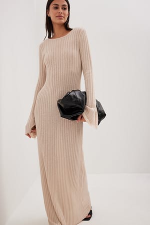 Light Beige Robe longue en maille côtelée à décolleté profond au dos