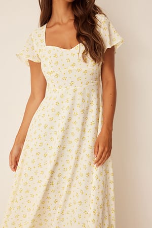 Yellow Flower Print Robe manches courtes