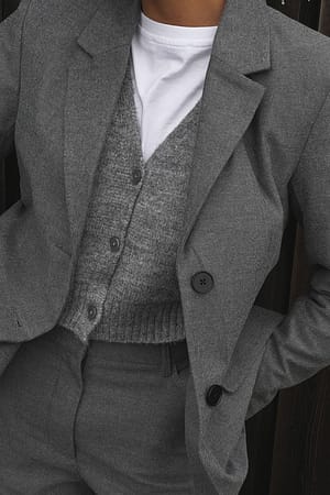 Grey Melange Cardigan court boutonné en tricot à col en V