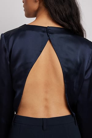 Dark Blue Haut en satin à épaulettes et dos ouvert