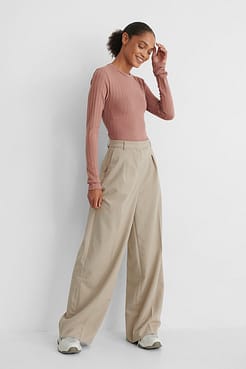 Open Back Rib Top Outfit.