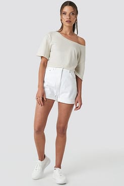 One Shoulder T-shirt Outfit.