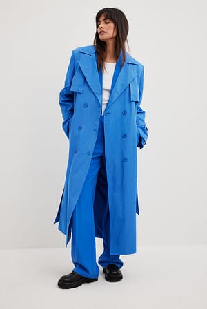 Oversized Double Button Trenchcoat Outfit