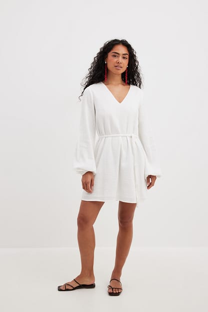 Creme Robe courte en coton doux nouée à la taille