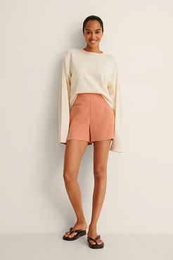 Recycled Pocket Detailed Tailored Shorts Outfit.