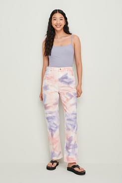 Back Strap Detail Top Outfit