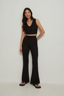 V-Neck Ribbed Singlet Outfit