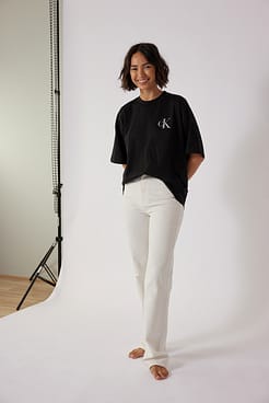 Oversized Boyfriend Tee Outfit.