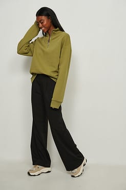 Zip Detail Sweatshirt Outfit