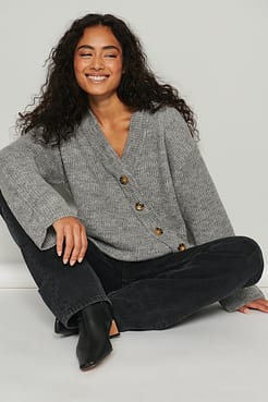 Knitted Asymmetric Ribbed Cardigan Outfit.