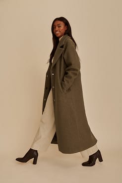 Oversized Teddy Coat Outfit