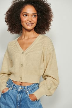 Cropped Knitted Cardigan Outfit