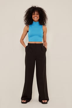 ribbed turtle neck crop top outfit