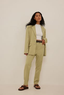 Oversized-Fit Blazer Outfit.