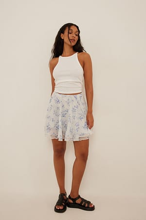 frilled mini chiffon skirt outfit