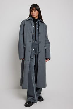 Big Shoulder Oversized Coat Outfit