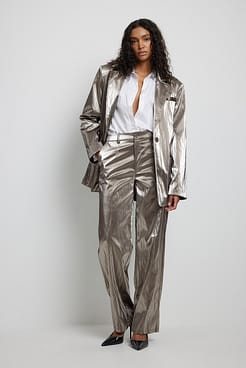 Boxy Silver Blazer Outfit.