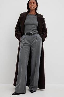 Ribbed Long Sleeved Round Neck Top Outfit