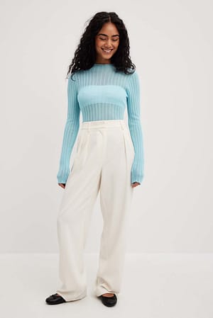 Fine Knitted Long Sleeved Top Outfit
