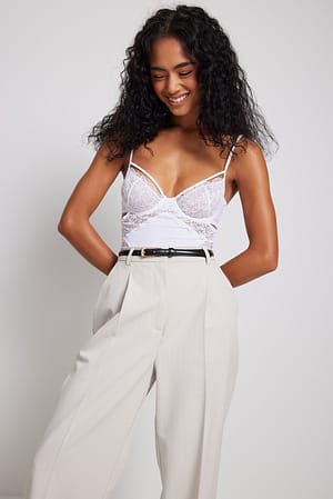 White Body à lanière
