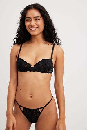 Black Culotte en dentelle à lanières