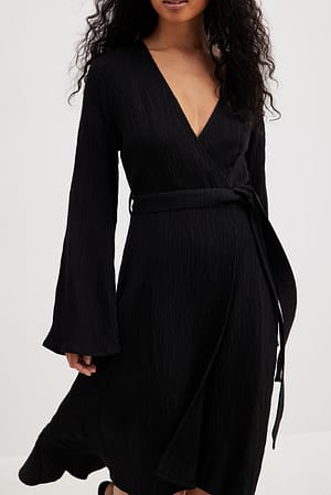 Black Robe structurée à dos long et taille nouée