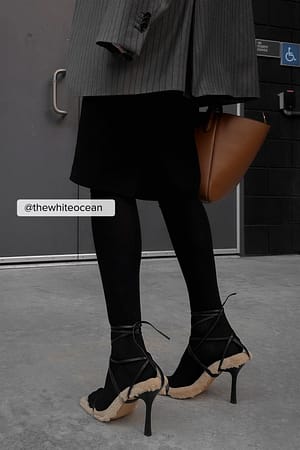 Black Chaussures à talons hauts et bride