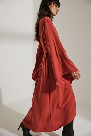 Rustic Red Robe longue nouée à manches