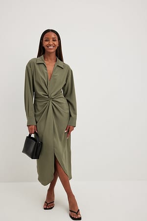 Green Robe chemise mi-longue torsadée sur le devant