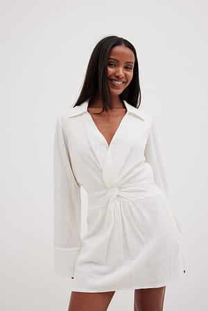 Snow White Robe chemise à détail torsadé