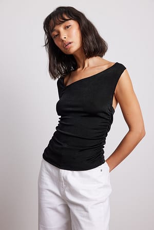 Black Haut asymétrique