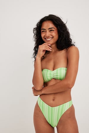 Green Stripe Culotte de bikini échancrée à taille en V